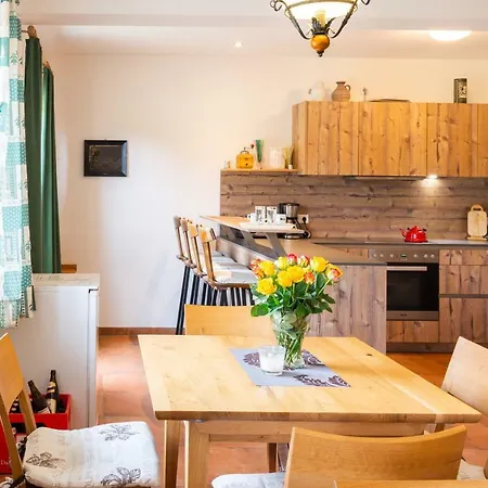 Almhaus Alpenrose Postalm Lodge