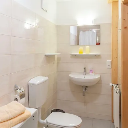 Almhaus Alpenrose Postalm Lodge